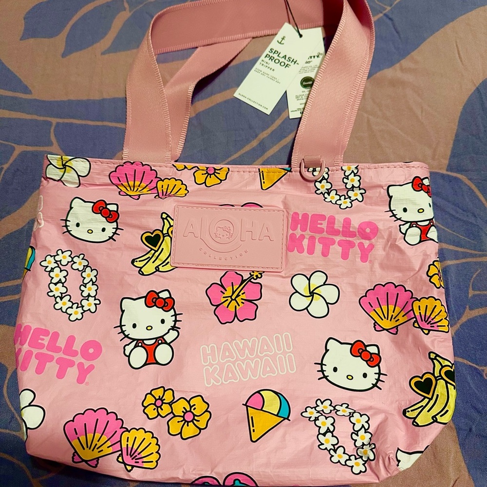 Aloha Collection Hello Kitty Pink Mini Tripper